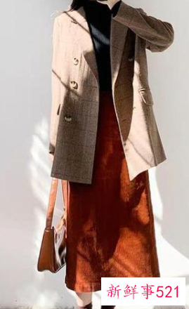 修身半身裙怎么搭配什么外套