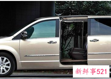 汽车被暴晒后怎样快速散热