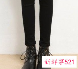 鞋子的搭配小脚裤