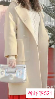 鹅黄外套内搭的最佳搭配