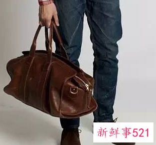 运动鞋配什么样的裤子