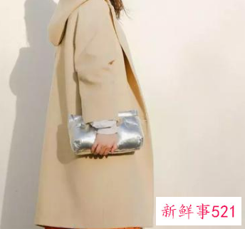 鹅黄外套内搭的最佳搭配