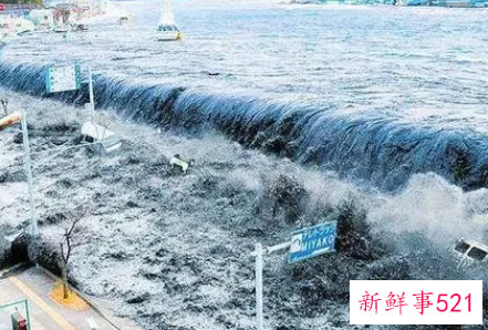 梦见山崩海啸是什么意思