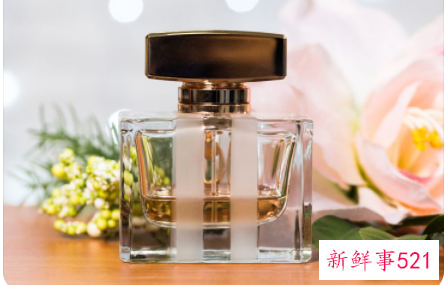 女生第一次用香水,用什么样的好