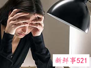 皮肤出油的原因以及解决办法