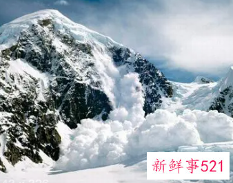 梦见雪崩发大水