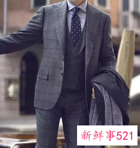 马甲是不是要和西裤颜色一样