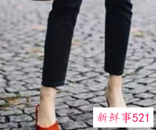 鞋子的搭配小脚裤