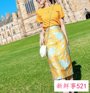 女人如何穿衣服显气质