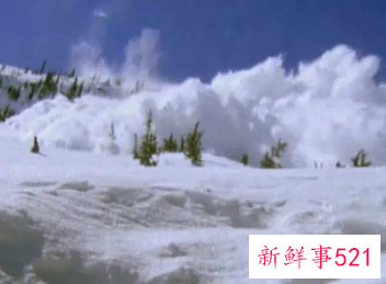 梦见雪崩发大水