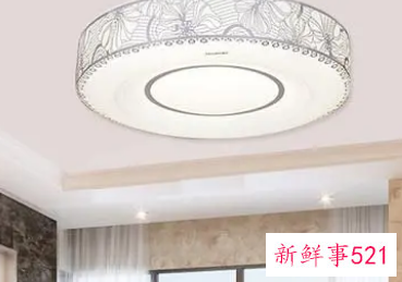 卧室吸顶灯怎么选择