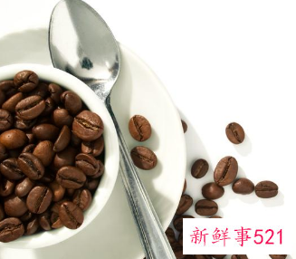 星巴克被曝“驱赶门口用餐民警”后发文致歉