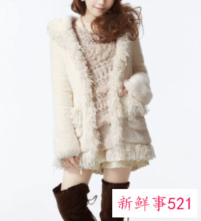 冷的冬季需要一抹亮丽的色彩来点亮自己