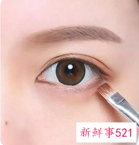 女生和你出来不化妆是什么意思