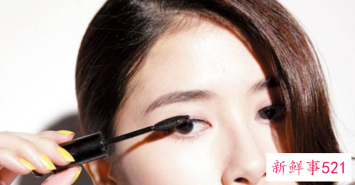 睫毛膏怎么才能做到不晕染