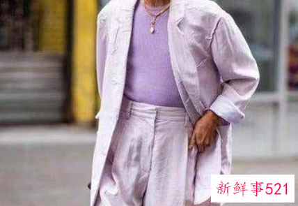 黄黑皮可以穿黑色吗