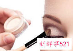 新手化淡妆的步骤和需要的化妆品