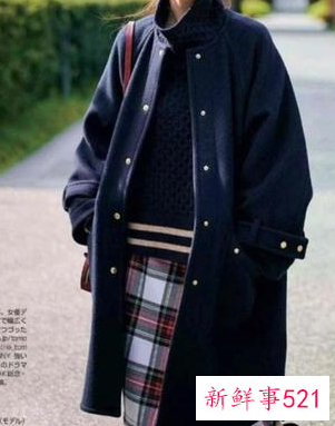 五十岁女人冬天半身裙搭配