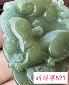属兔的戴什么玉坠好