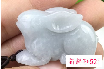 属兔的戴什么玉坠好