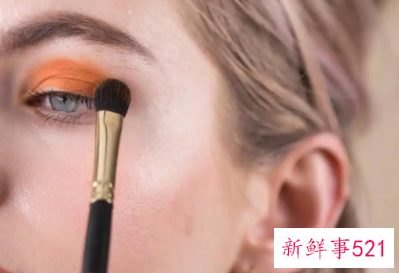 夏天化妆好还是不化妆好