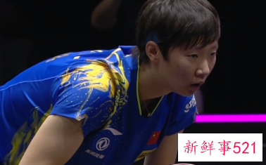 王曼昱4-2战胜王艺迪夺得冠军赛女单冠军