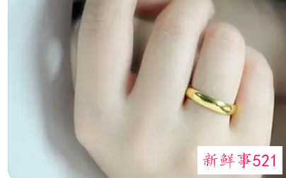 梦见男朋友送我戒指并戴上