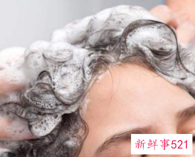 用热水洗头发会怎么样