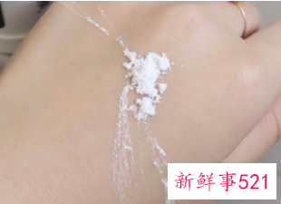 学生党化妆品最基本买什么