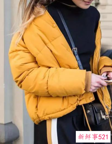 冬天买羽绒服什么颜色的最好