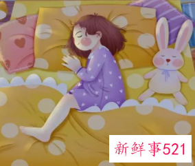 梦见自己全身没有穿衣服