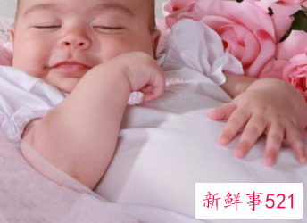 宝宝的一举一动都代表什么意思