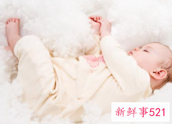 宝宝的一举一动都代表什么意思