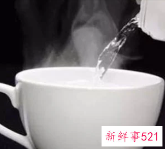 夏天喝热水的好处