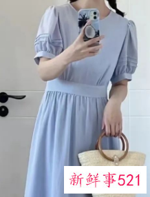 现在女孩穿什么衣服合适
