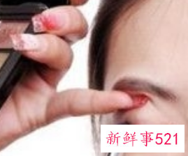 新手化淡妆的步骤和需要的化妆品