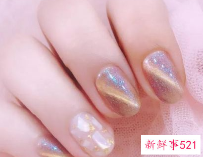 做的美甲贴的甲片自己怎么去掉