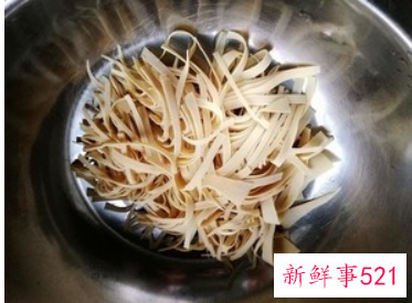 凉拌绿豆芽干豆腐丝