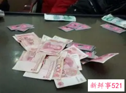 梦见自己赢钱在数钱