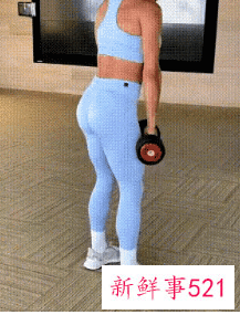 女生练臀负重哑铃选多少