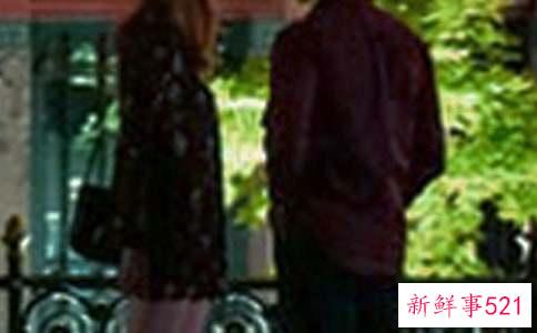 约会几次可以牵手接吻