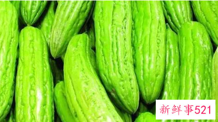 脸上长痘吃什么排毒呢