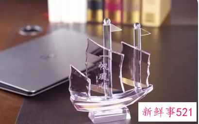 办公桌放水晶禁忌