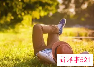 暴晒太阳对皮肤的影响