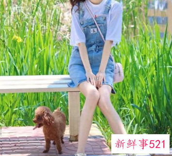 背带裙子怎么穿