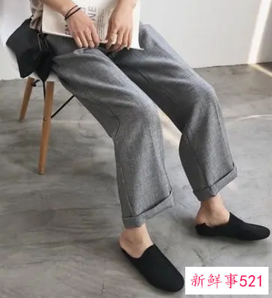 直筒裤买大的好还是小的好