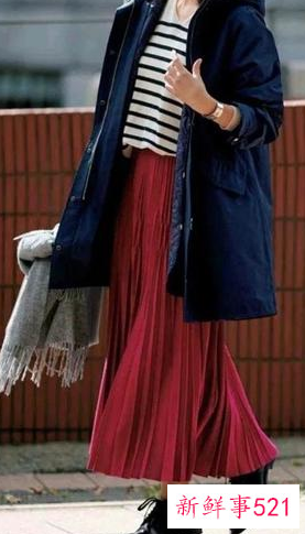 五十岁女人冬天半身裙搭配