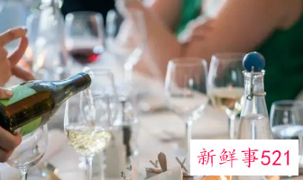 陪领导吃饭怎样说话