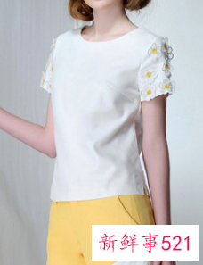 女士时尚短袖t恤穿搭