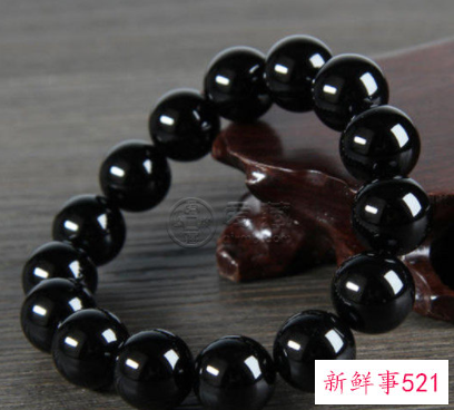 女人戴黑玛瑙的禁忌